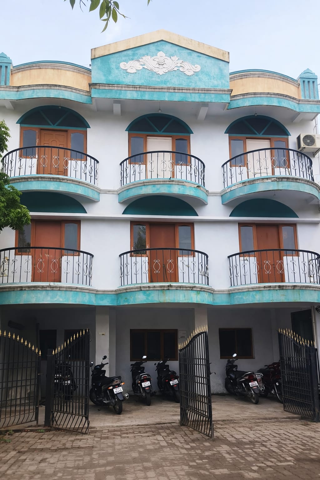 𝗖𝗛𝗢𝗢𝗟𝗔𝗜𝗠𝗘𝗗𝗨 (DS)